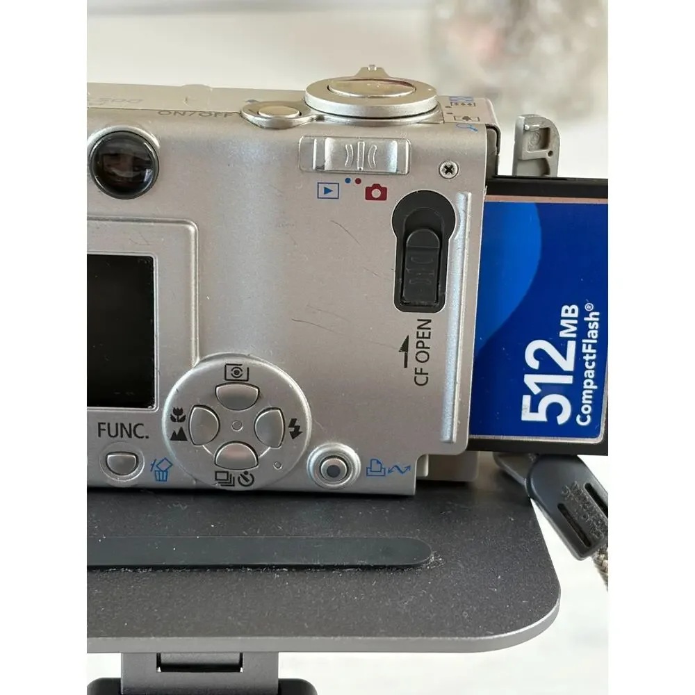 Canon PowerShot S500 Digital ELPH 5MP Camera Silver w/ Box CF Card Works READ